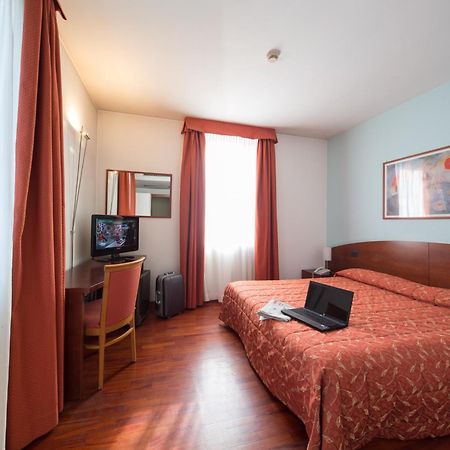 Hotel La Cascata Azzano San Paolo Extérieur photo