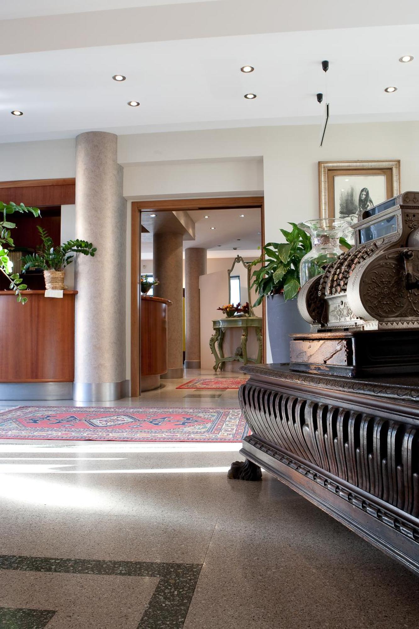 Hotel La Cascata Azzano San Paolo Extérieur photo