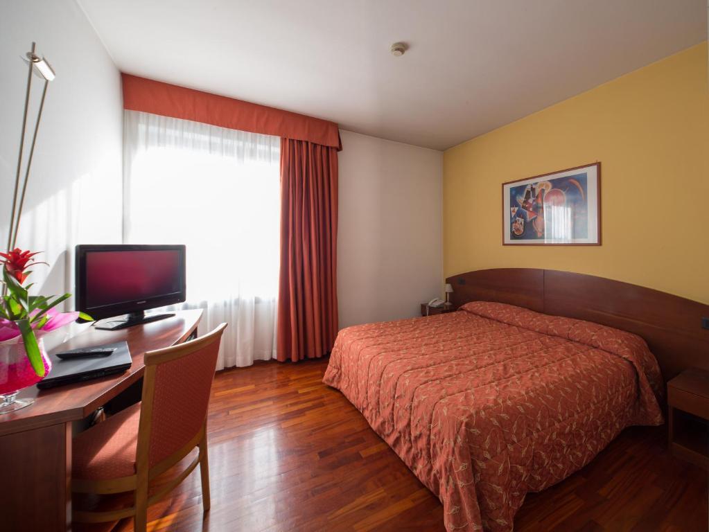 Hotel La Cascata Azzano San Paolo Chambre photo